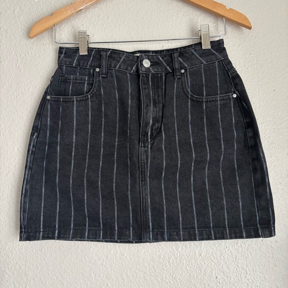 PacSun Dresses & Skirts - PacSun Black Pinstripe Denim Mini Skirt Size 26